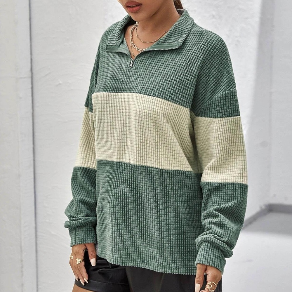 SHEIN Two Tone Textured Half Placket Pullover
